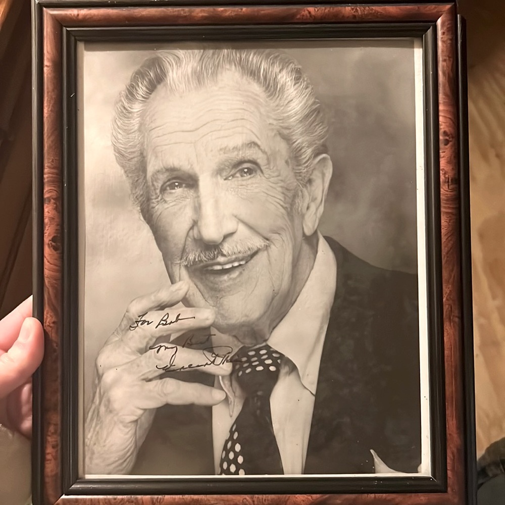 VINCENT PRICE (1911-93) US signed autograph.